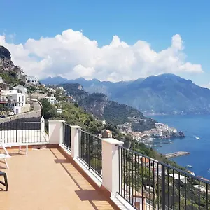 Hills 2*, Amalfi Italia